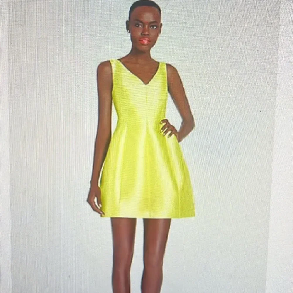 Kate Spade NY Structured Silk Mini Dress w Pockets. Size 00. Elegant. Classic.